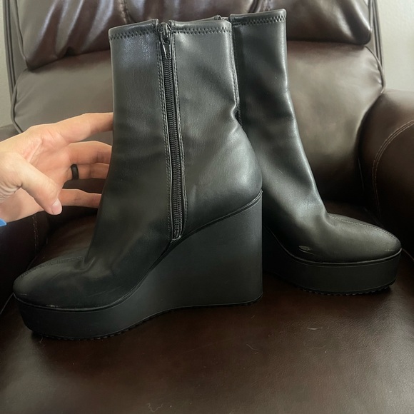 Steve Madden 3in. Wedge booties - Picture 2 of 6